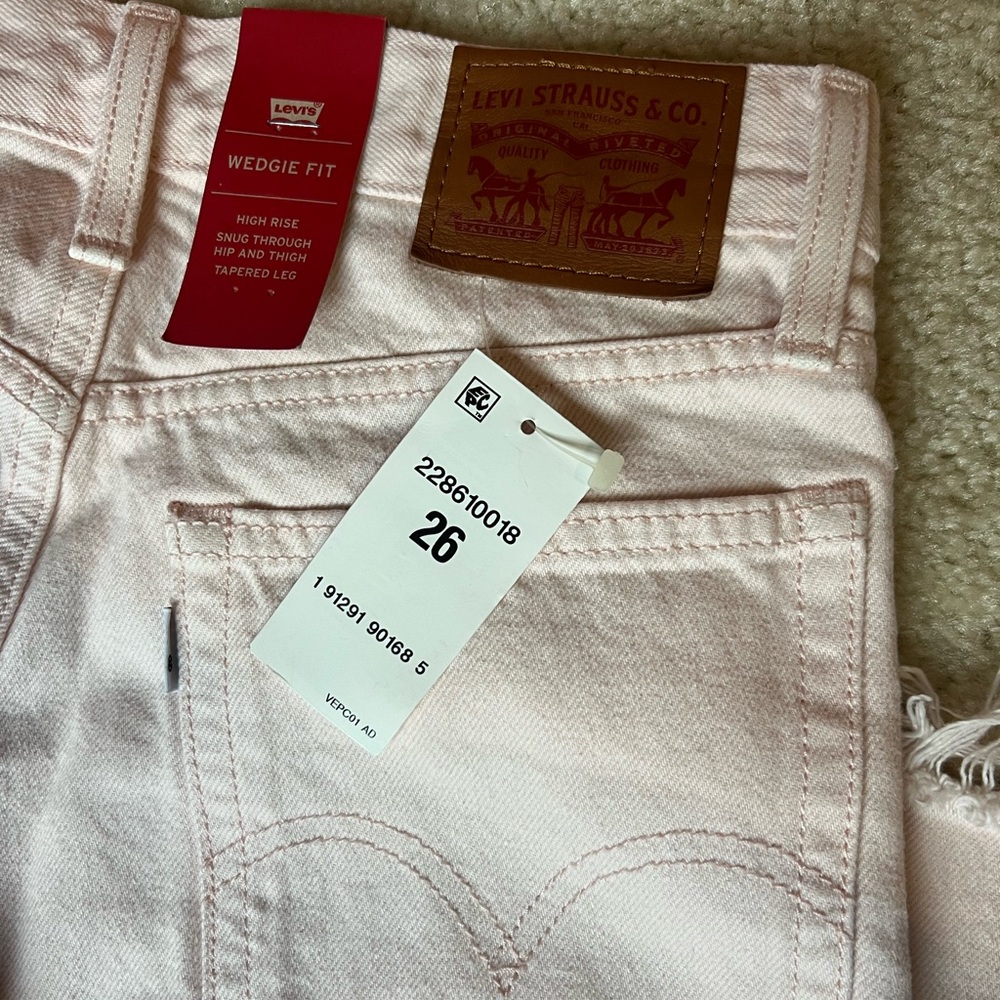 Levi Wedgie fit Jeans 26